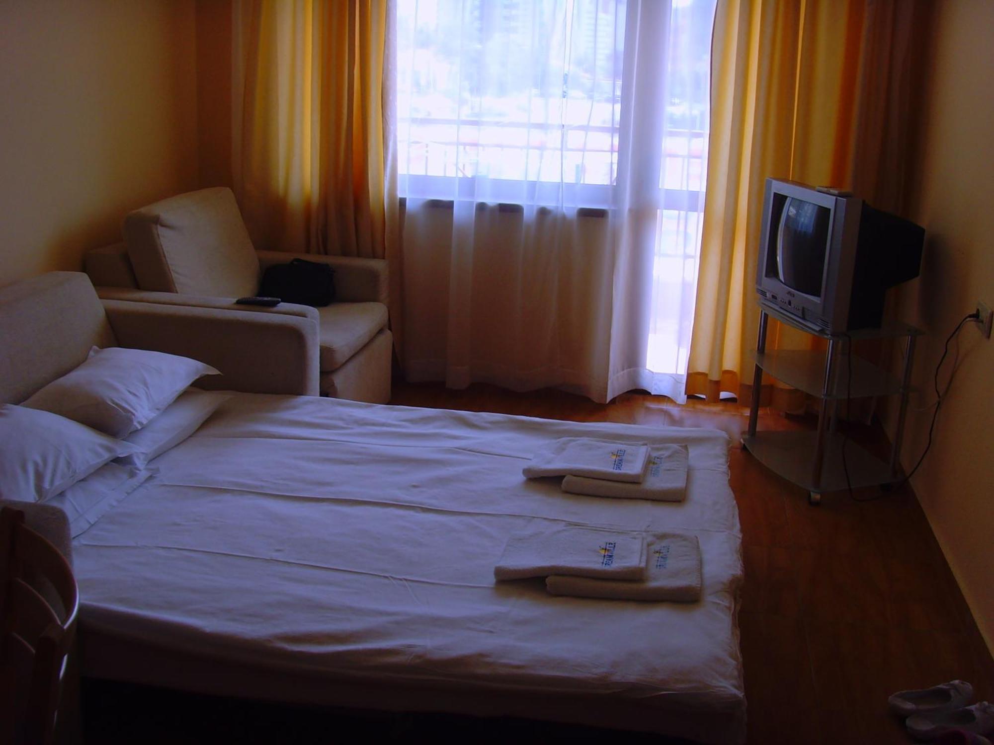 Complex Sunny Dreams Aparthotel ซันนีบีช ภายนอก รูปภาพ
