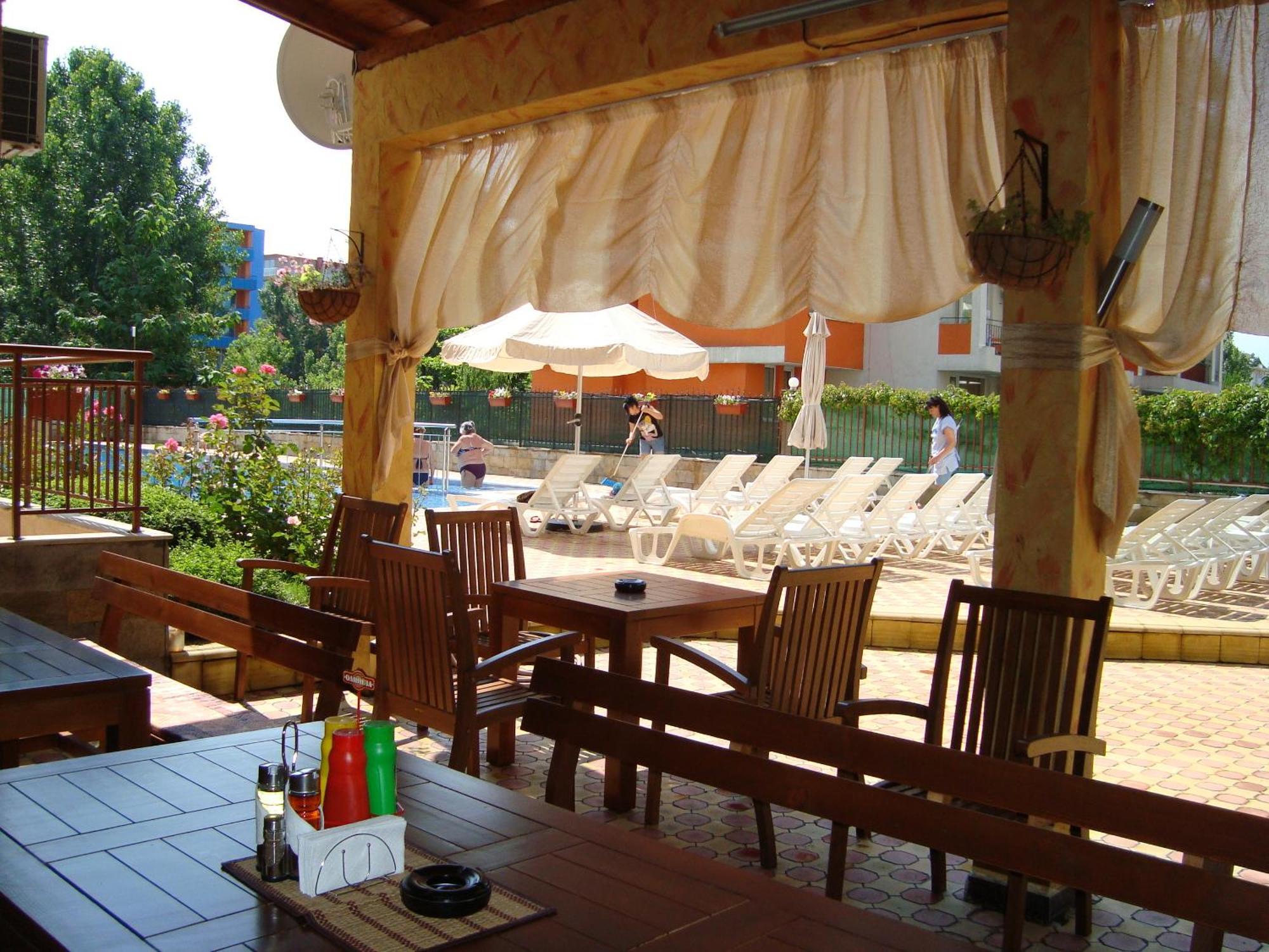 Complex Sunny Dreams Aparthotel ซันนีบีช ภายนอก รูปภาพ